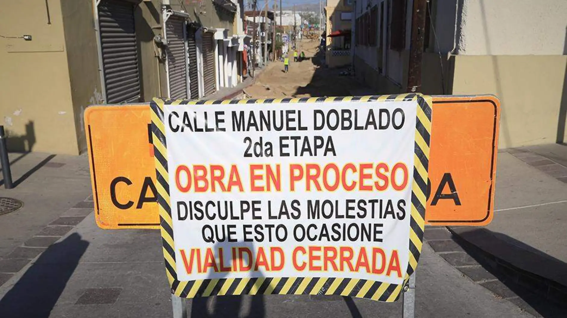 Obra calle Los Cabos